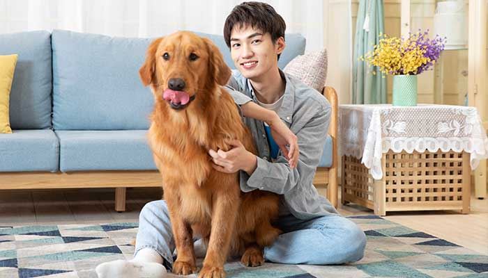 梦见让狗咬到腿出血了什么意思 梦见让狗咬到腿出血了有什么预兆