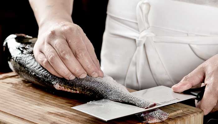 梦见捉住大鱼好不好 梦见捉住大鱼有什么预兆