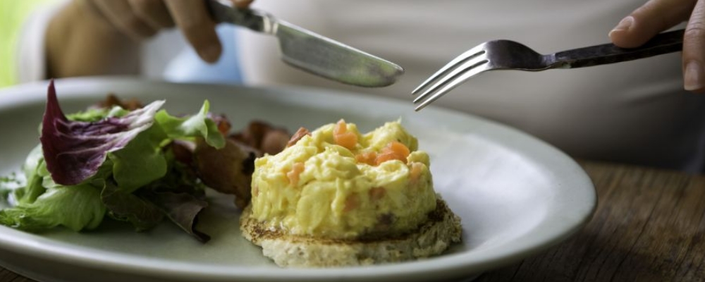 春季清热祛湿汤：萝卜莲子猪舌汤