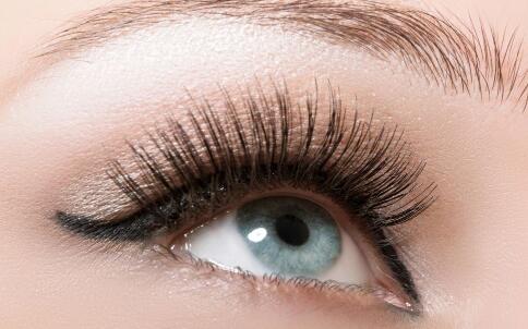 玻璃体混浊的前期症状是什么