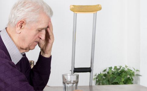 防备贫血白叟要怎么饮食