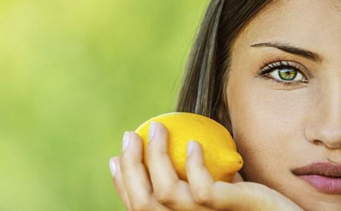 女人怎样防备经期失眠