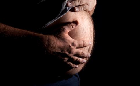 男性怎么练习背部肌肉