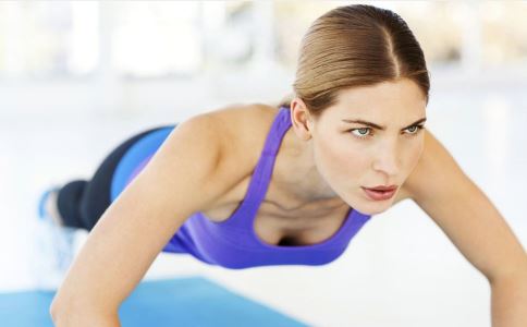 超简略室内运动有用助瘦身