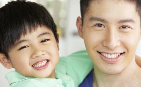 胃热口臭吃萝卜 胃寒口臭喝姜水