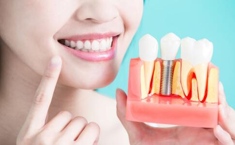 缓慢唇炎的症状及医治办法