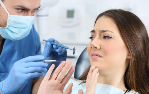 宝宝舌苔厚黄是怎么回事