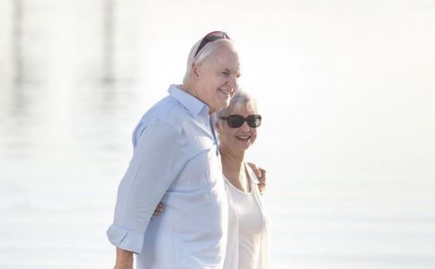 秋季白叟怎么养胃