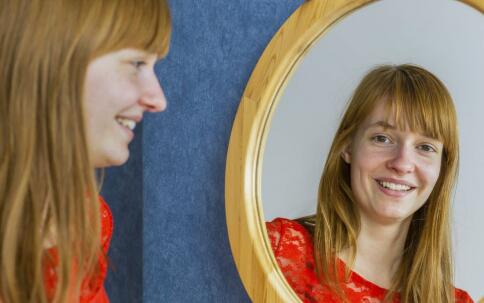 哪些坏习惯让OL毁容