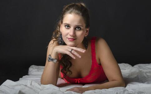 经期运用卫生巾要注意什么