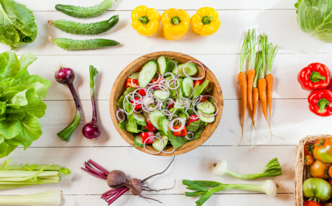 菜美观或因色素 盘点外出就餐注意事项