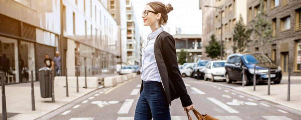 高血压朋友应该少漫步？为了血压安稳，这3种运动要少做！