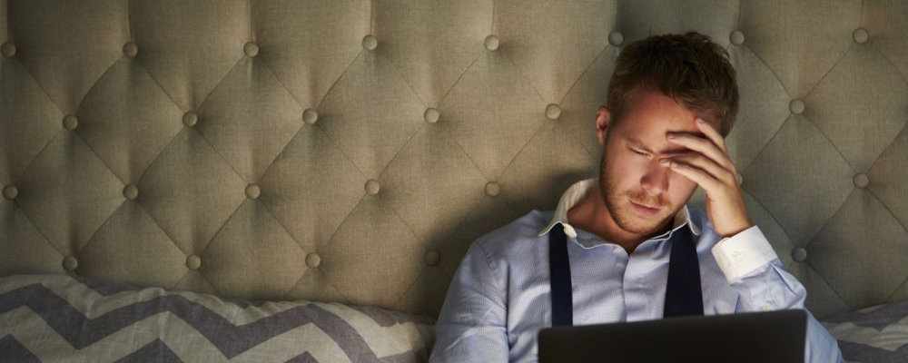 前列腺炎为何“偏心”你？熬夜久坐或是要害！