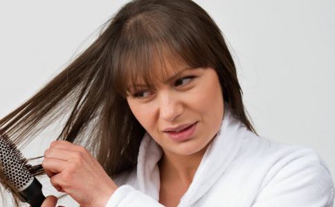 新妈妈乳头洼陷怎么喂奶