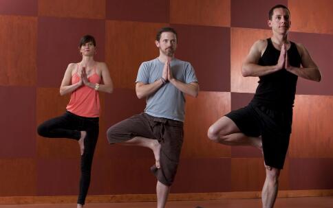 运动加按摩打造一双美腿