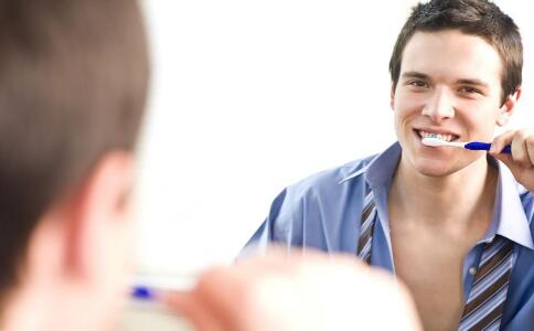 大人小孩磨牙怎么回事 有哪些症状