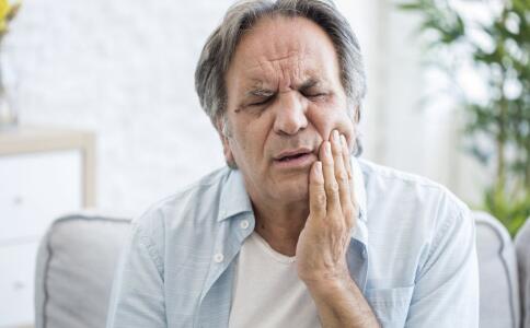 补牙导致口腔癌是怎么回事