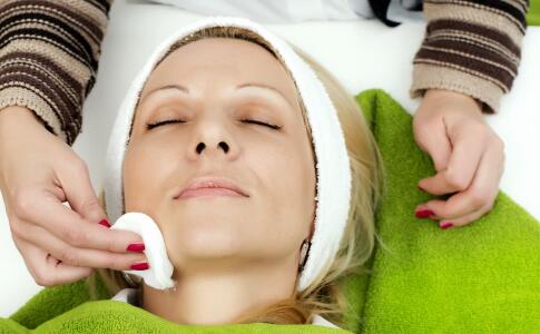 让年月不留半点痕迹护肤办法