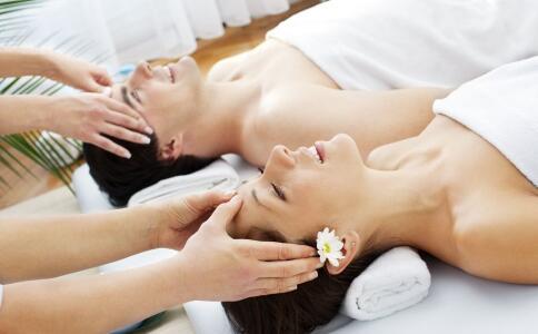 DIY祛痘面膜 还你润滑细嫩肌肤