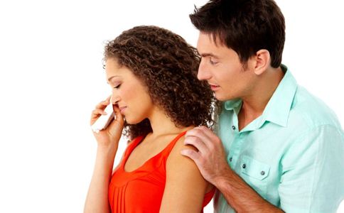 眼睛周围发黑的解决方法