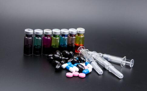 白叟胃欠好，不行乱吃药