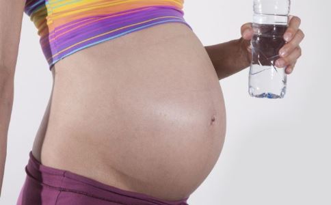 孕妈妈穿什么衣服好 怎样选购适宜的孕妈妈装