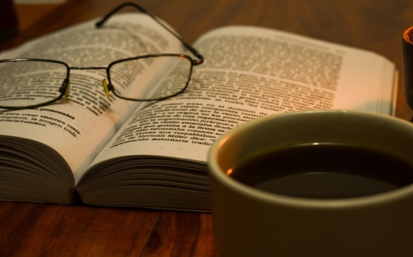 泰国爱情和合正法-什么是苦情痣？苦情痣图解大全