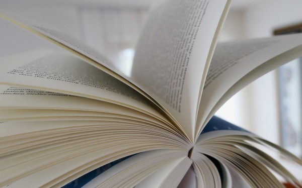 六爻测店肆风水断卦详解大全