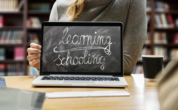 五种过敏性皮炎防备手法