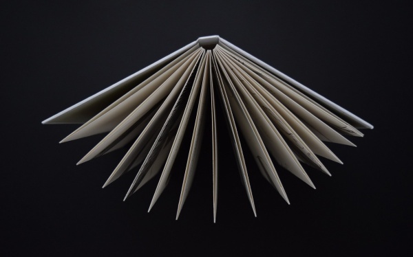 分手时镇定的女人恐怖,若是一个女人最先镇定