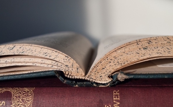 水晶功效与作用 粉晶增进人缘旺情感