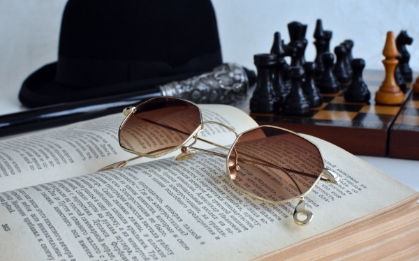 女人偏头痛为何那么多呢