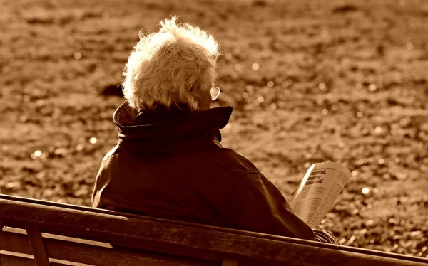 西门子洗衣机烘干机叠放高度怎么样？西门子洗衣机性价比高吗？