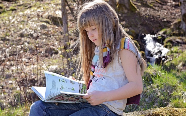 男主过敏晕倒的电视剧 男主受伤隐忍疼痛电视剧
